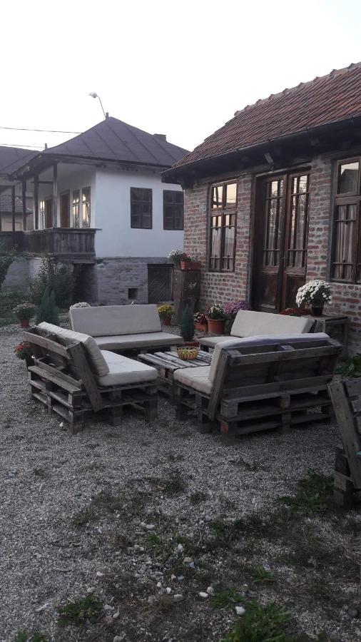 Villa Old Court Curtea de Argeş Esterno foto